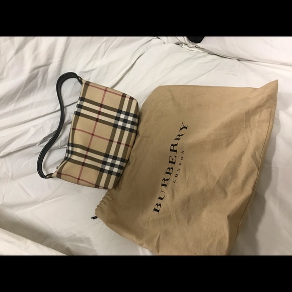 Burberry hand bag. Tan. - Picture 1 of 1